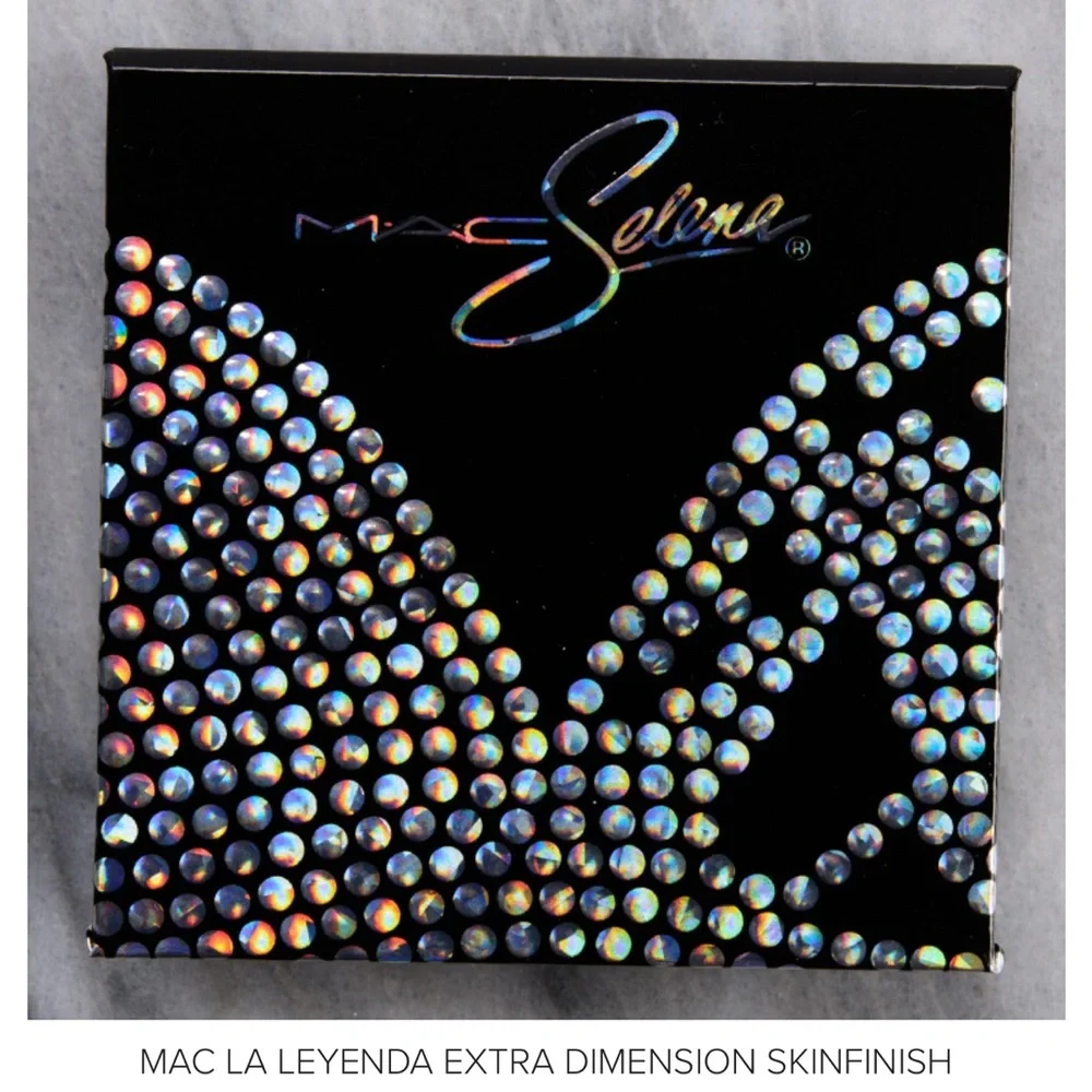 MAC Cosmetics La Leyenda Extra Dimension Skinfinish